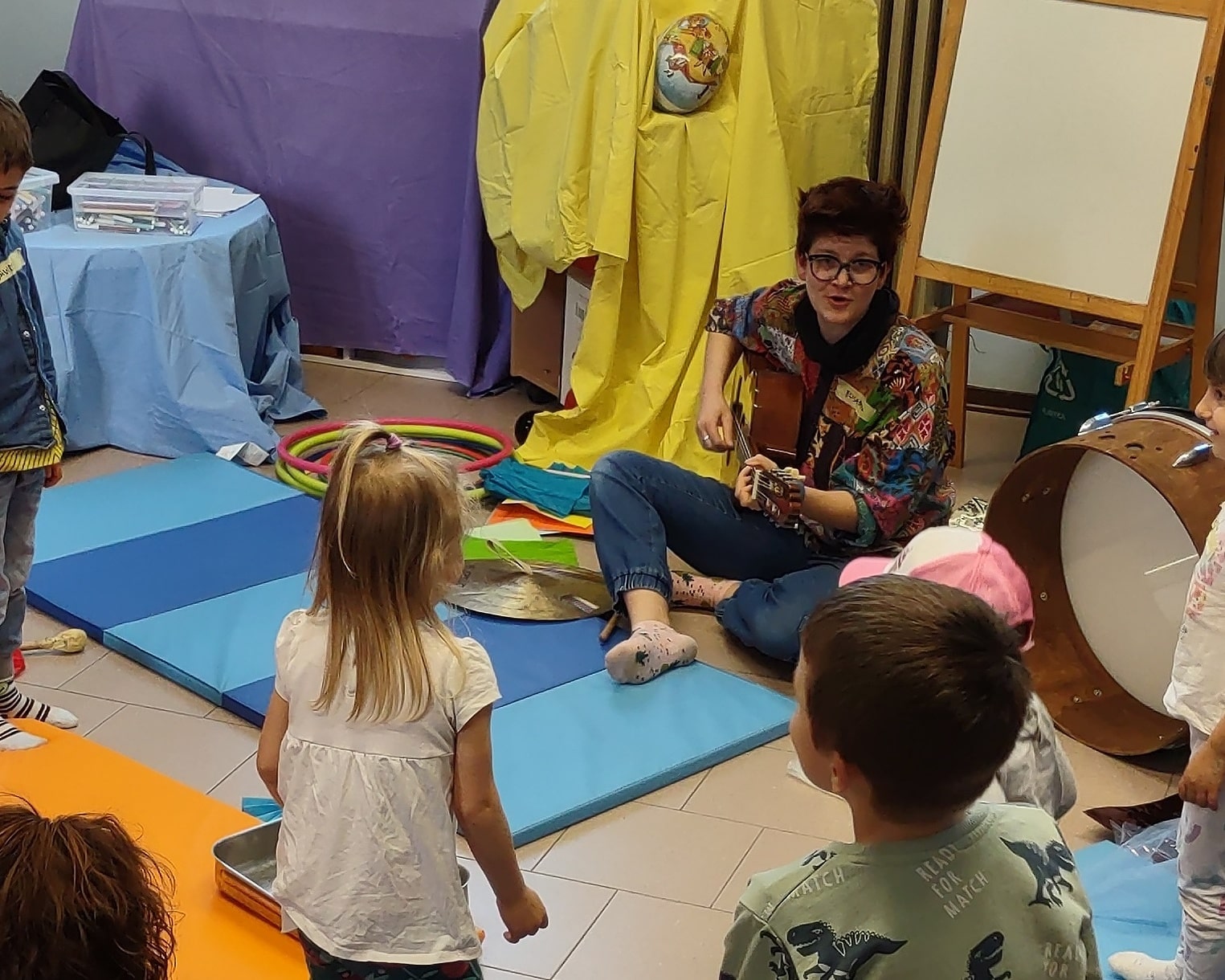 Alle bei Mab. Sound erzählen Märchen laut